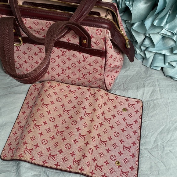 Louis Vuitton purse and wallet - Picture 15 of 15